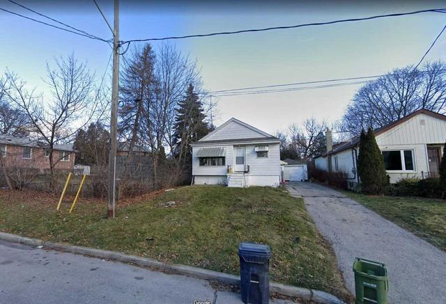 65 Cobden St, House detached with 3 bedrooms, 2 bathrooms and 4 parking in Toronto ON | Card Image