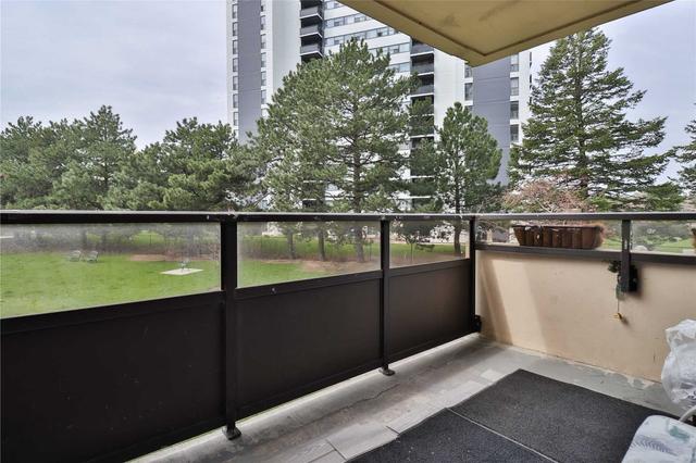 204 - 551 The West Mall, Condo with 3 bedrooms, 2 bathrooms and 1 parking in Toronto ON | Image 13