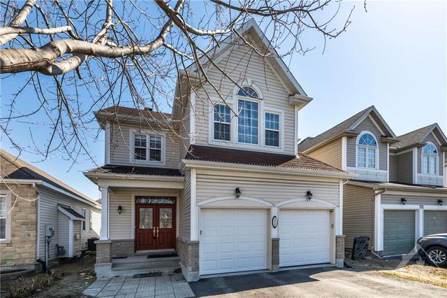 210 Muskan Street, House detached with 3 bedrooms, 4 bathrooms and 4 parking in Ottawa ON | Image 1