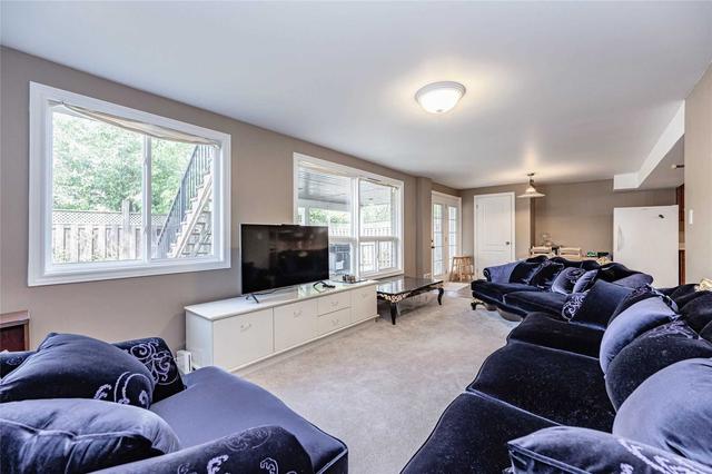 20 Whetstone Cres, House detached with 5 bedrooms, 4 bathrooms and 4 parking in Guelph ON | Image 25
