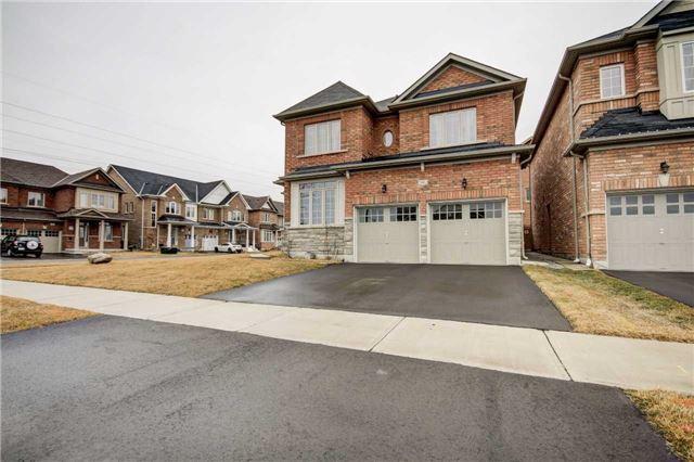 69 Heatherglen Dr, House detached with 4 bedrooms, 3 bathrooms and 2 parking in Brampton ON | Image 1