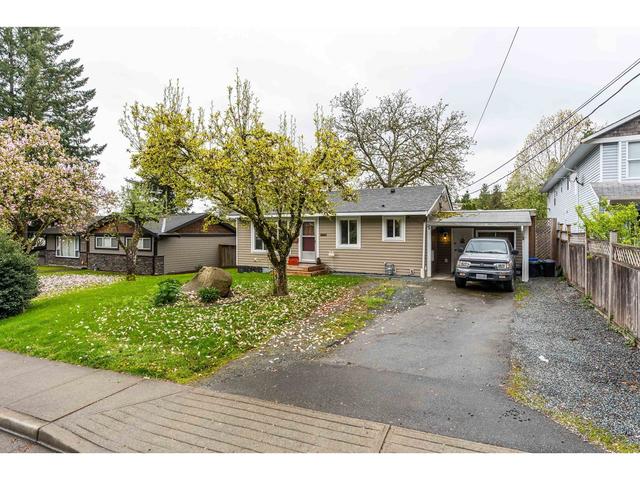 7821 Grand Street, House detached with 2 bedrooms, 2 bathrooms and 8 parking in Mission BC | Card Image