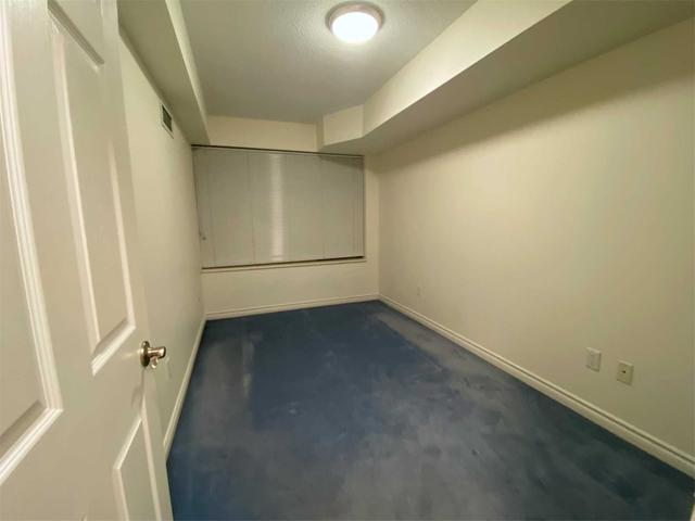 228 - 250 Wellington St W, Condo with 1 bedrooms, 1 bathrooms and 1 parking in Toronto ON | Image 4