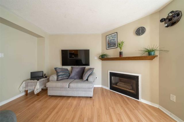 5562 Cortina Cres, House semidetached with 3 bedrooms, 3 bathrooms and 4 parking in Mississauga ON | Image 10