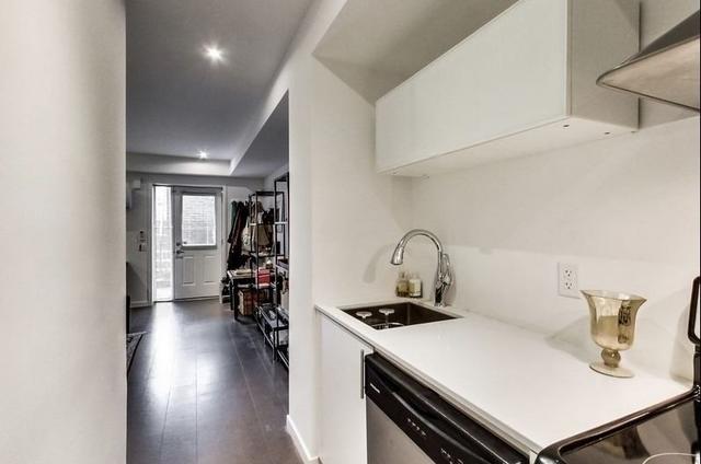 lower - 500 Shaw St, House attached with 1 bedrooms, 1 bathrooms and 0 parking in Toronto ON | Image 5