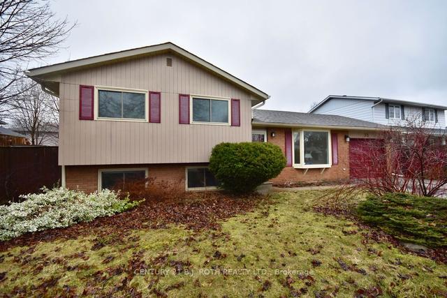 32 Clover Ave, House detached with 3 bedrooms, 2 bathrooms and 3 parking in Barrie ON | Image 31
