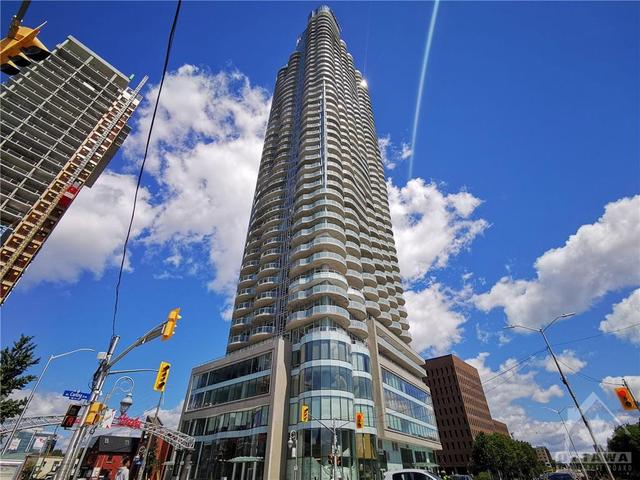 3303 - 805 Carling Avenue, Condo with 1 bedrooms, 1 bathrooms and null parking in Ottawa ON | Image 1