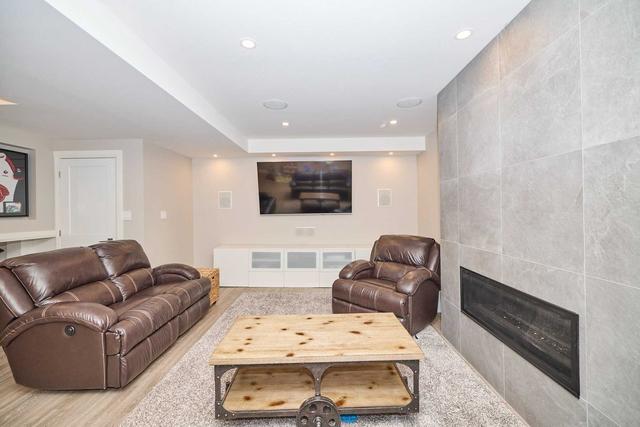 18 Valencia Dr, House detached with 3 bedrooms, 3 bathrooms and 5 parking in St. Catharines ON | Image 13