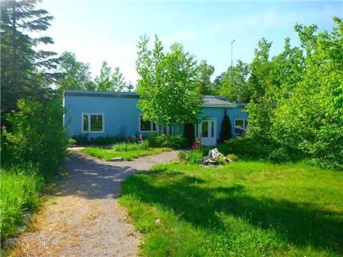 286 Mcguire Beach Rd, House detached with 3 bedrooms, 3 bathrooms and 12 parking in Kawartha Lakes ON | Image 1