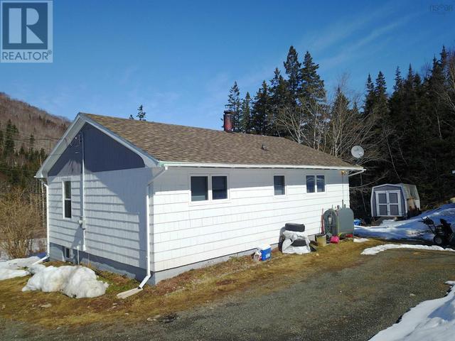 47379 Cabot Trail, House detached with 2 bedrooms, 1 bathrooms and null parking in Victoria, Subd. A NS | Image 21