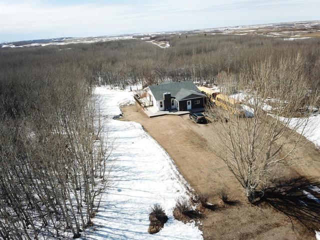 28 Grandview Estate, House detached with 5 bedrooms, 3 bathrooms and 10 parking in Vermilion River County AB | Image 1