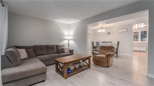f - 44 Harris Avenue, House attached with 3 bedrooms, 1 bathrooms and 2 parking in Brantford ON | Image 5