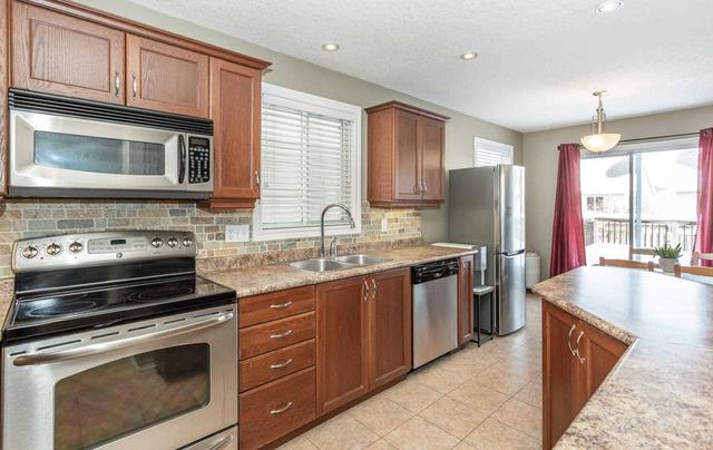433 Sauve Cres, House detached with 3 bedrooms, 4 bathrooms and 3 parking in Waterloo ON | Image 5