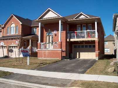 22 Fallstar Cres, House detached with 3 bedrooms, 3 bathrooms and 2 parking in Brampton ON | Image 1