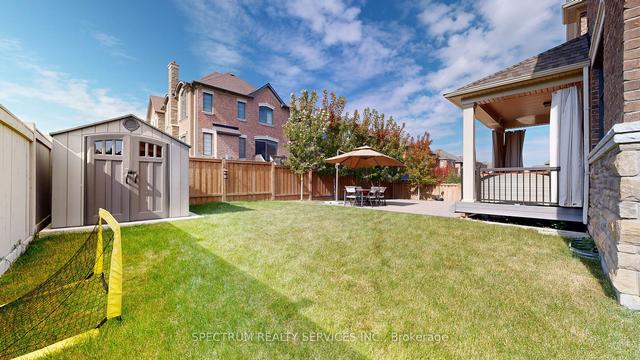 81 Ridgepoint Rd, House detached with 5 bedrooms, 4 bathrooms and 7 parking in Vaughan ON | Image 33