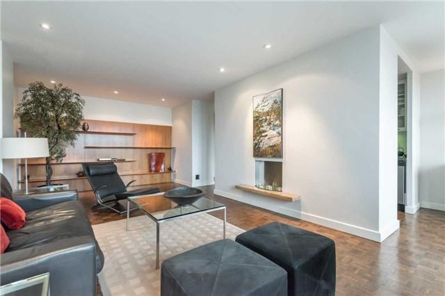1003 - 131 Bloor St W, Condo with 2 bedrooms, 1 bathrooms and 1 parking in Toronto ON | Image 5