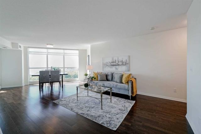 1804 - 215 Fort York Blvd, Townhouse with 2 bedrooms, 2 bathrooms and 1 parking in Toronto ON | Image 2
