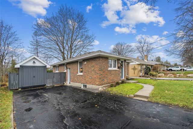 10 Brighton St, House detached with 3 bedrooms, 2 bathrooms and 3 parking in Guelph ON | Image 30