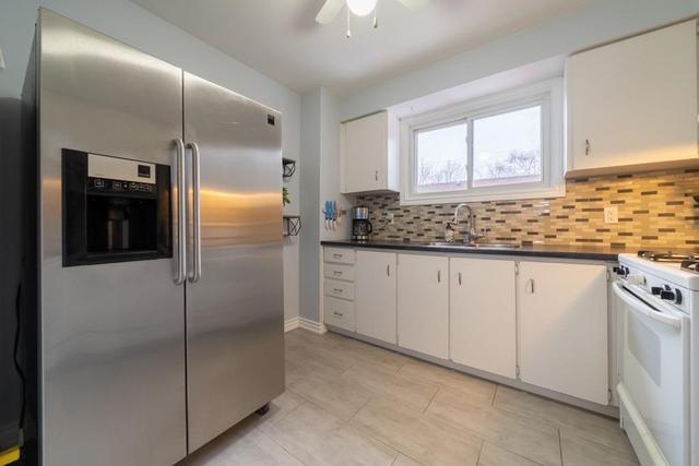 625 Francis Rd, Townhouse with 2 bedrooms, 2 bathrooms and 3 parking in Burlington ON | Image 7