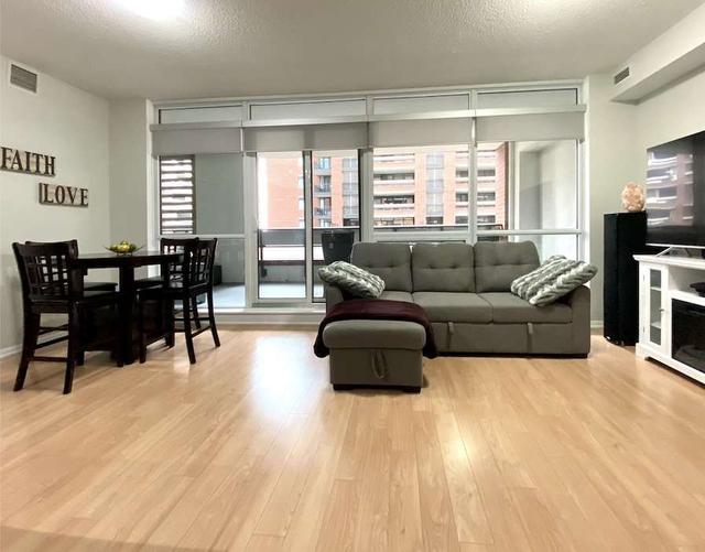 220 - 830 Lawrence Ave W, Condo with 2 bedrooms, 2 bathrooms and 1 parking in Toronto ON | Image 37