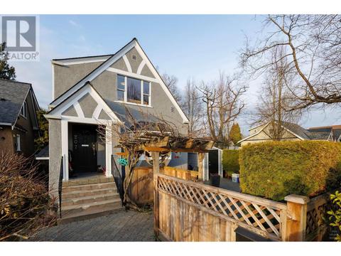 207 W 19th Avenue, House detached with 4 bedrooms, 4 bathrooms and 2 parking in Vancouver BC | Card Image