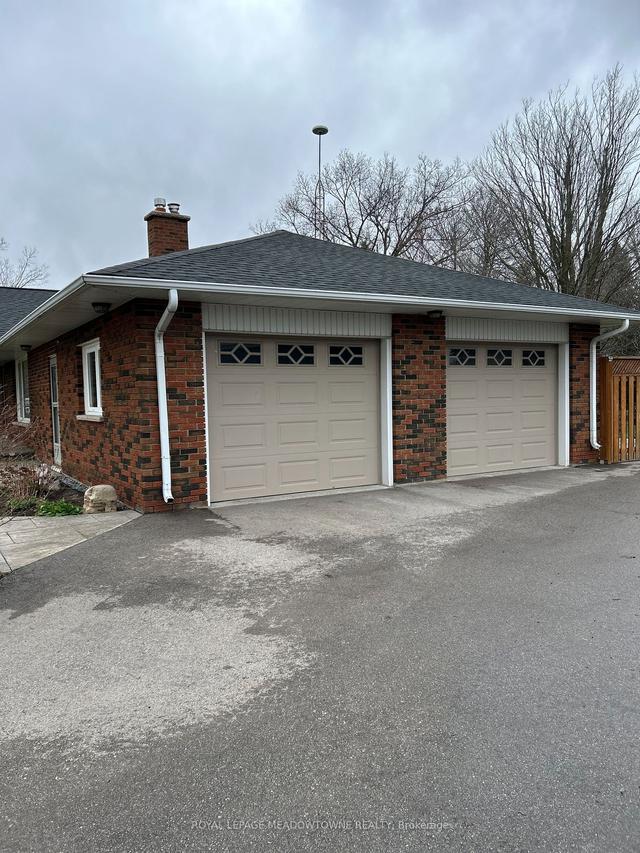 14255 Trafalgar Rd, House detached with 2 bedrooms, 3 bathrooms and 8 parking in Halton Hills ON | Image 28