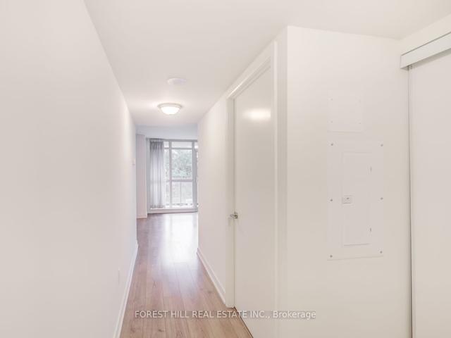 202 - 775 King St W, Condo with 2 bedrooms, 2 bathrooms and 1 parking in Toronto ON | Image 9