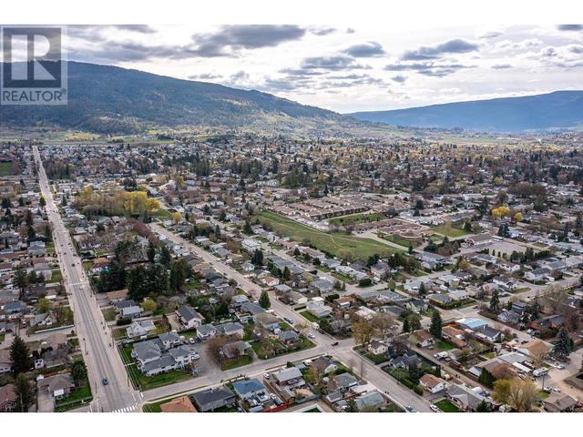 4108 25th Street, House detached with 5 bedrooms, 2 bathrooms and 5 parking in Vernon BC | Image 35