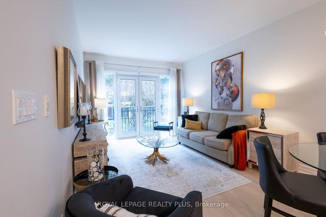 212 - 2855 Bloor St W, Condo with 1 bedrooms, 1 bathrooms and 1 parking in Toronto ON | Image 6