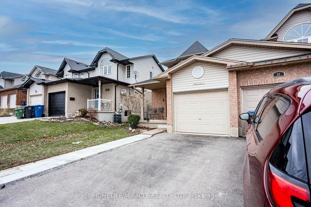 19 Henry Crt, House semidetached with 3 bedrooms, 3 bathrooms and 3 parking in Guelph ON | Image 23