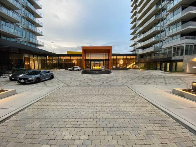 3707 - 95 Mcmahon Dr, Condo with 3 bedrooms, 2 bathrooms and 1 parking in Toronto ON | Image 5
