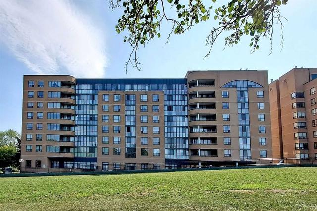 411 - 1665 Pickering Pkwy, Condo with 2 bedrooms, 2 bathrooms and 1 parking in Pickering ON | Card Image