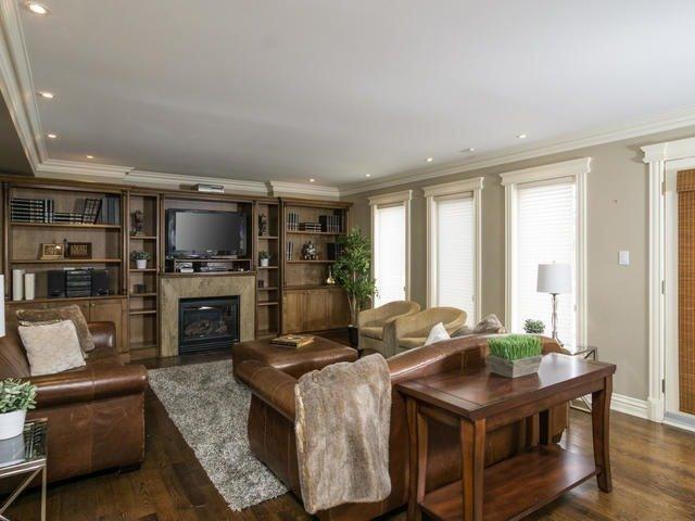 123 Brighton Ave, House detached with 4 bedrooms, 4 bathrooms and 5 parking in Toronto ON | Image 4