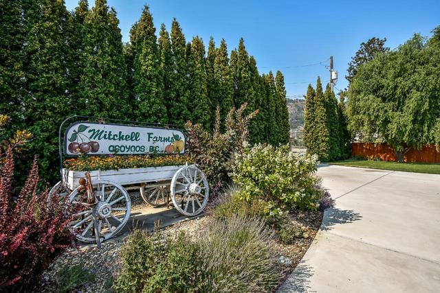 9314 6th Avenue, House detached with 2 bedrooms, 2 bathrooms and 4 parking in Okanagan Similkameen A BC | Image 5