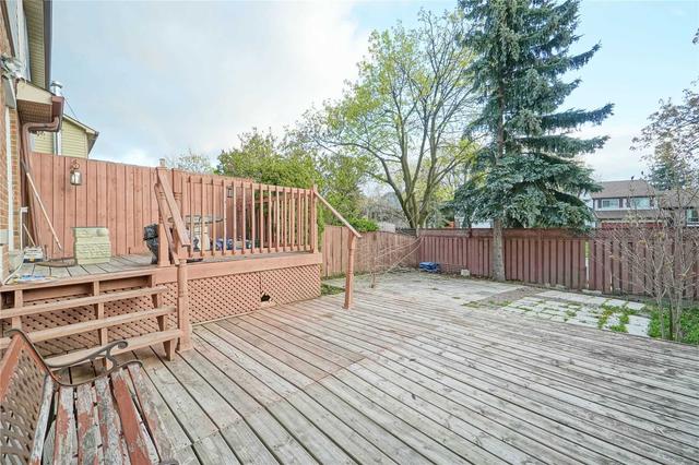 16 Kline Crt, House semidetached with 3 bedrooms, 3 bathrooms and 3 parking in Brampton ON | Image 27