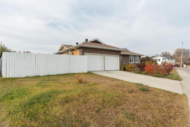 101 Wapiti Crescent, House detached with 5 bedrooms, 3 bathrooms and 6 parking in Wood Buffalo AB | Image 43
