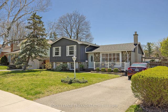 456 Regal Dr, House detached with 3 bedrooms, 2 bathrooms and 3 parking in London ON | Image 12