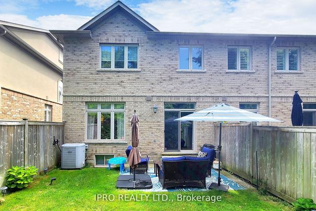 80 Oakhaven Pl, Townhouse with 3 bedrooms, 4 bathrooms and 3 parking in Hamilton ON | Image 29