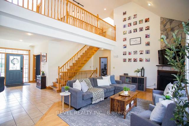12 North St, House detached with 5 bedrooms, 4 bathrooms and 10 parking in Brant ON | Image 40