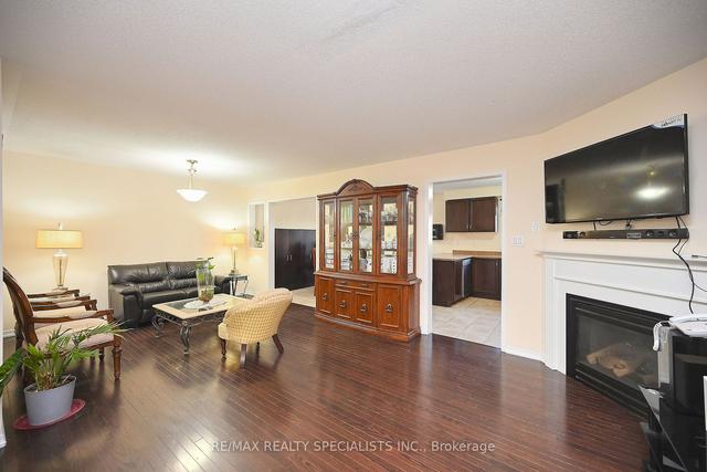 58 Beachville Circ, House semidetached with 3 bedrooms, 3 bathrooms and 3 parking in Brampton ON | Image 36