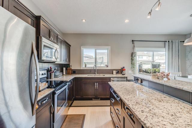 27 Legacy Crescent Se, House detached with 4 bedrooms, 3 bathrooms and 4 parking in Calgary AB | Image 9