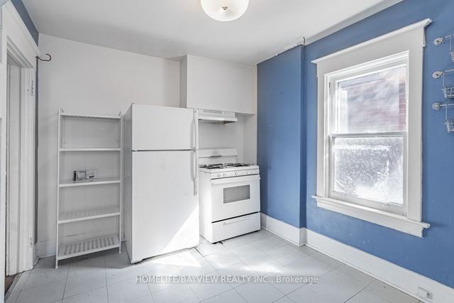 1024 Dovercourt Rd, House semidetached with 3 bedrooms, 3 bathrooms and 0 parking in Toronto ON | Image 39