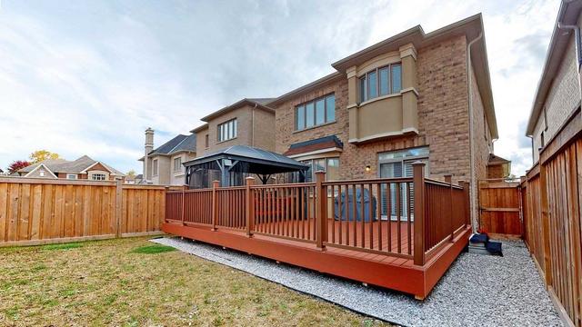 770 Yarfield Cres, House detached with 4 bedrooms, 4 bathrooms and 6 parking in Newmarket ON | Image 26