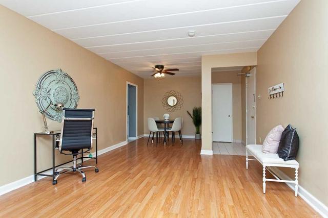 7 - 2422 New St, Condo with 2 bedrooms, 1 bathrooms and 1 parking in Burlington ON | Image 27