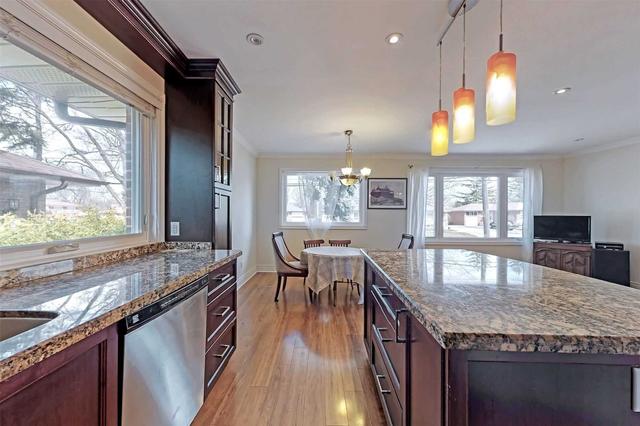 916 Willowdale Ave, House detached with 3 bedrooms, 4 bathrooms and 5 parking in Toronto ON | Image 21