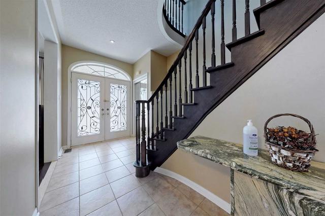 27 Baintree St, House detached with 4 bedrooms, 3 bathrooms and 4 parking in Markham ON | Image 36