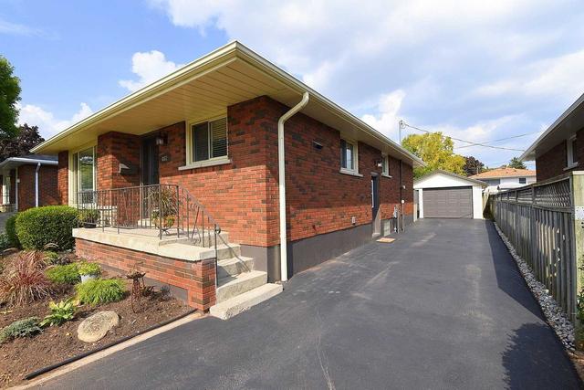 657 Thornwood Ave, House detached with 3 bedrooms, 2 bathrooms and 6 parking in Burlington ON | Image 21