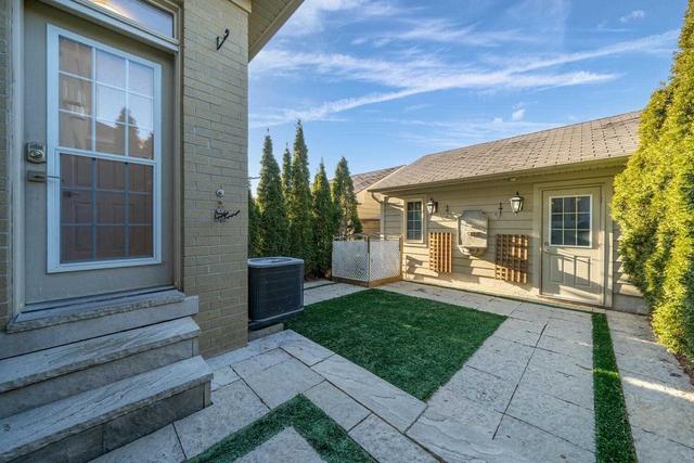 42 Betty Roman Blvd, House attached with 3 bedrooms, 4 bathrooms and 3 parking in Markham ON | Image 24