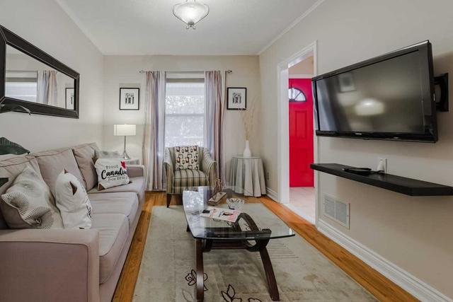 258 Gilbert Ave, House semidetached with 3 bedrooms, 2 bathrooms and 2 parking in Toronto ON | Image 20