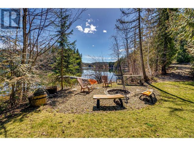 661 Park Road, House detached with 3 bedrooms, 2 bathrooms and 8 parking in Columbia Shuswap D BC | Image 57